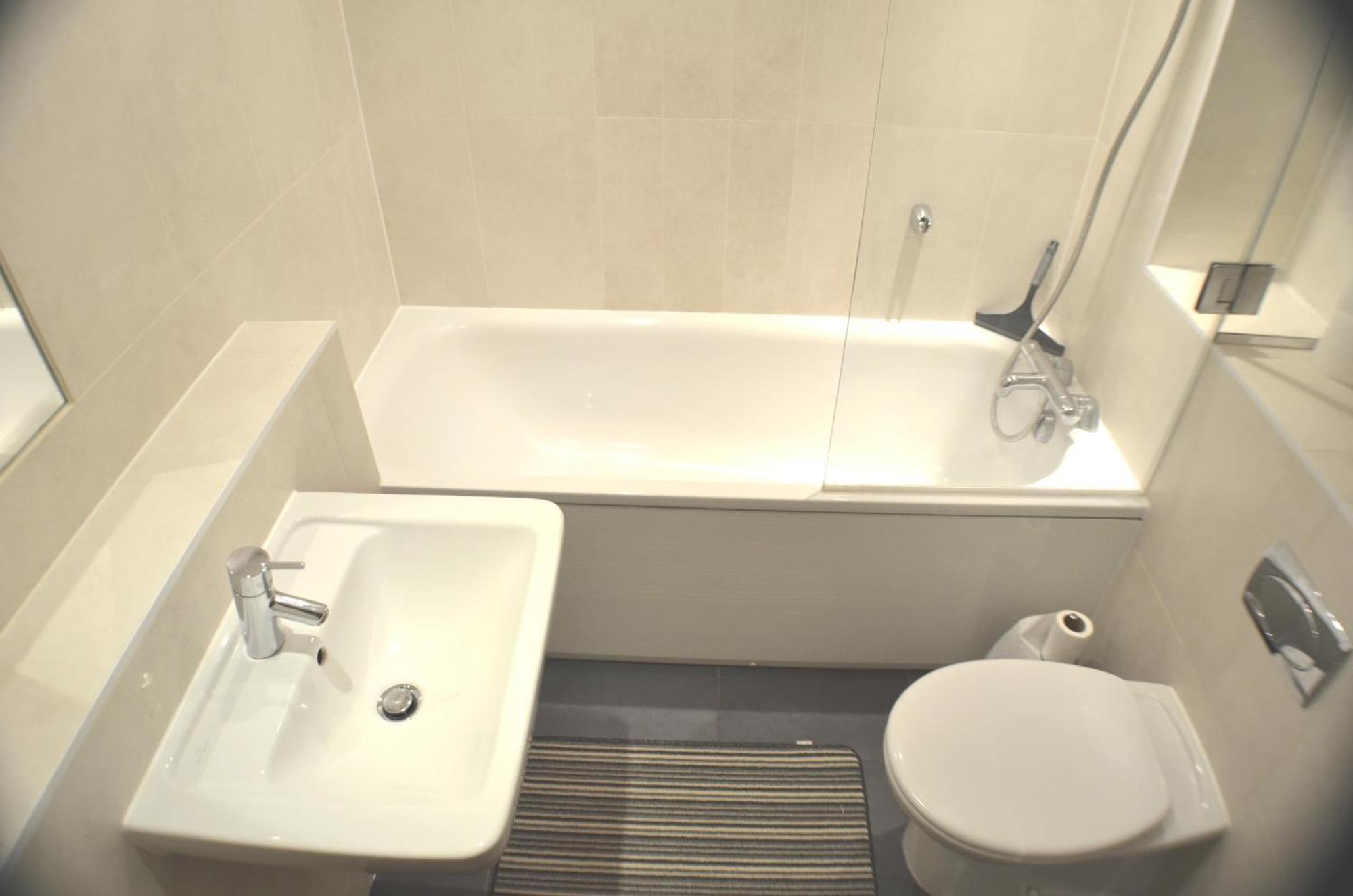 Brentwood Town Retreat - Large 2 Bedroom Apartment 외부 사진